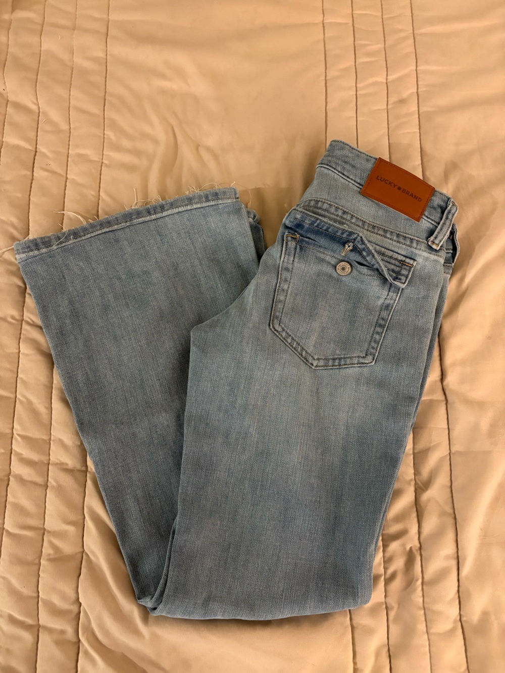 Lucky Brand Women’s Light Blue Denim Flare Jeans